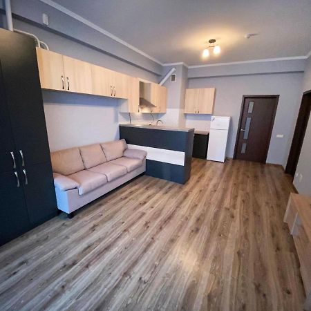 Sky House Central Apartment 基希讷乌 外观 照片